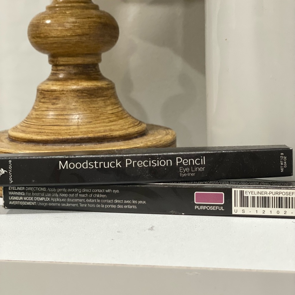 NEW Younique Eyeljner Pencil - purposeful